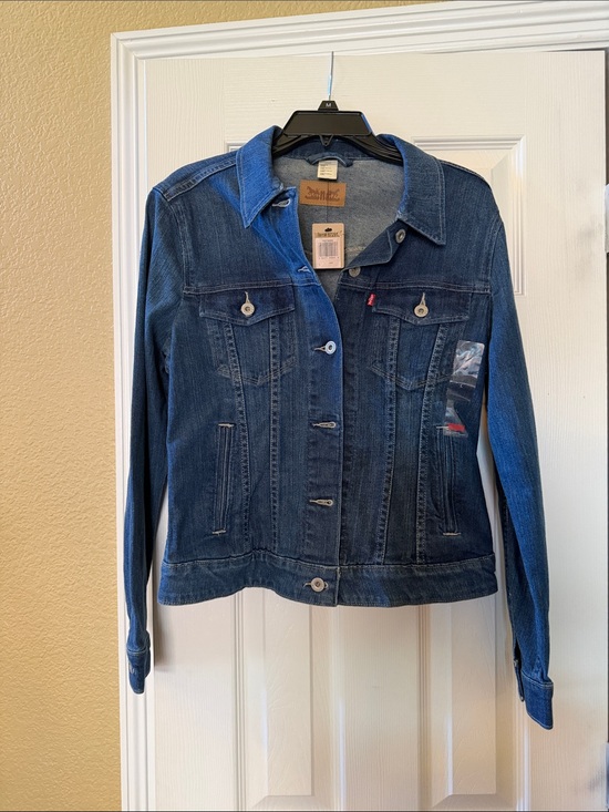 Levi's Jackets & Blazers - Levi's Dark Blue Denim Jean Jacket - Classic Trucker Style